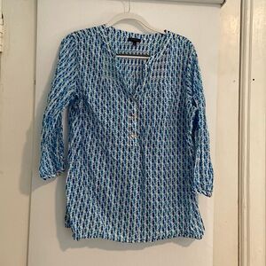 Talbots Popover Band Collar V Neck White with Blue and Green Sea Horses …